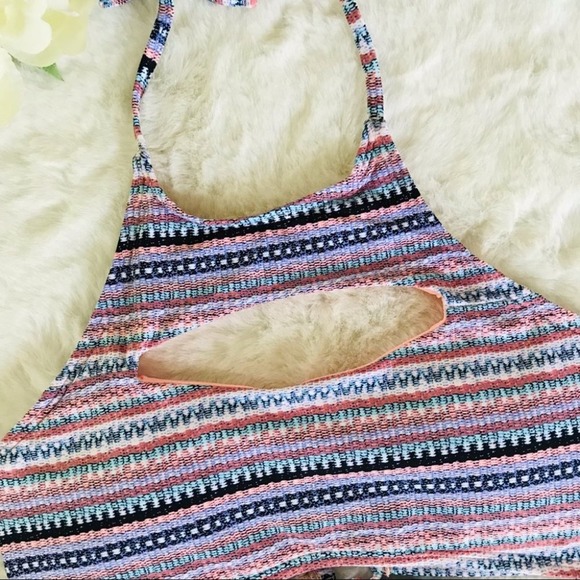 Ninety Five Degrees Stripe Multicolor Bikini Set, M (Top & Bottom) - Picture 4 of 14